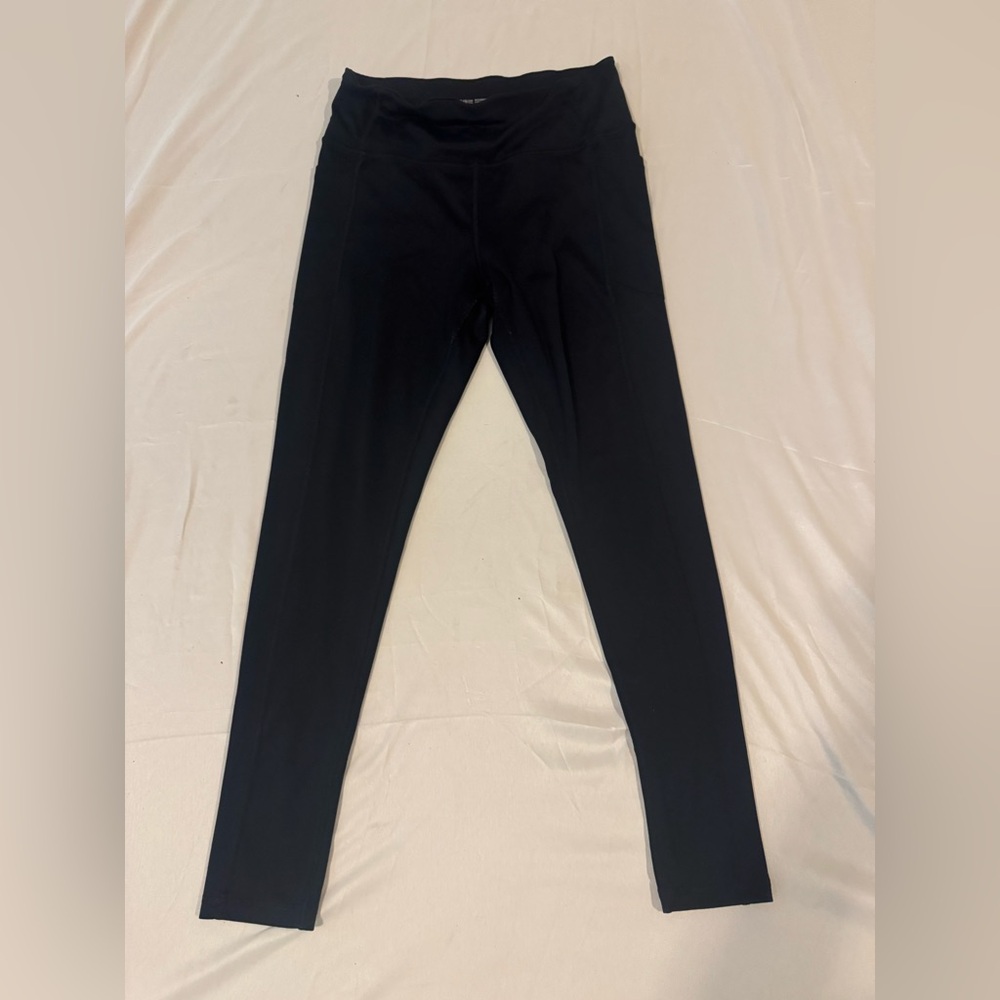 Victoria Secret Sport On point flow black leggings Medium high rise yoga pants